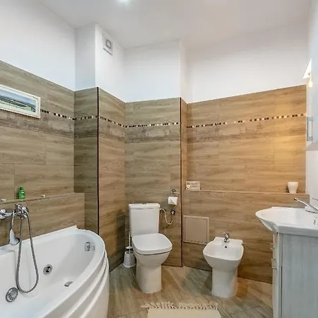 Intimate Place In The Old Town Of Apartment