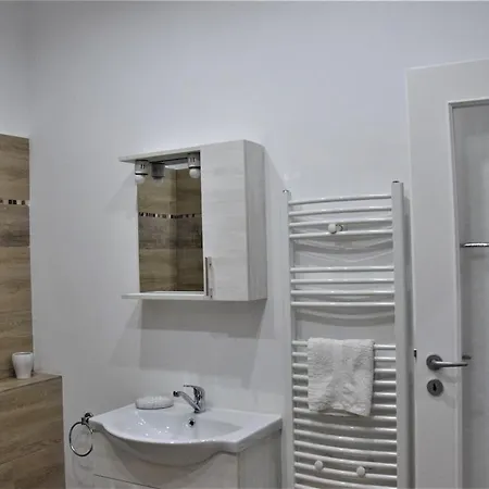 Intimate Place In The Old Town Of Apartament Bucureşti